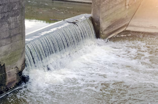 sewer-city-dirty-waters-canal-merge-waterfall_165577-104